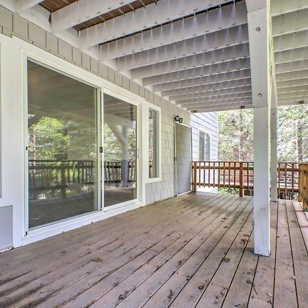 Gorgeous Lake Arrowhead Retreat Game Room And Deck Extérieur photo