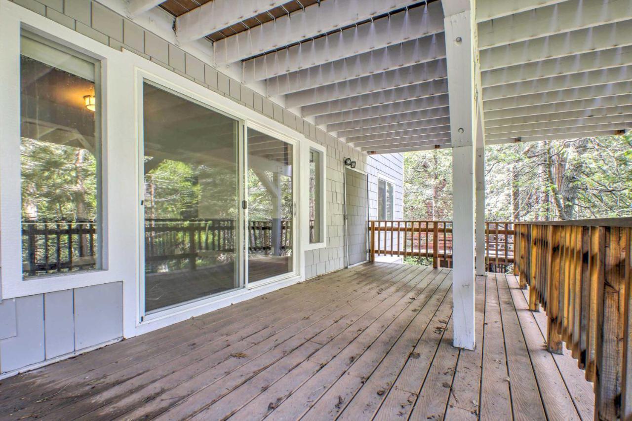 Gorgeous Lake Arrowhead Retreat Game Room And Deck Extérieur photo